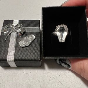 Coffin stone ring